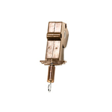 High Profile Wand Tilt Mechanism with a 1/4